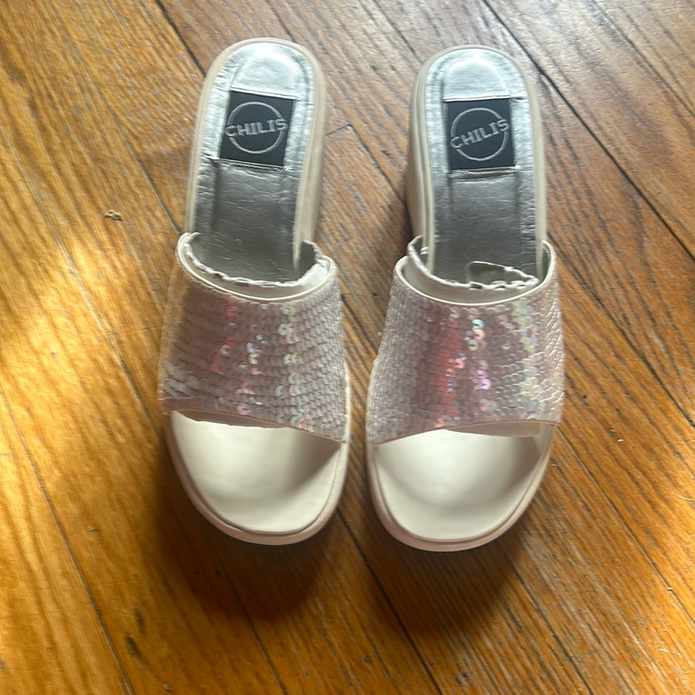 Great comfortable hardly worn shoes